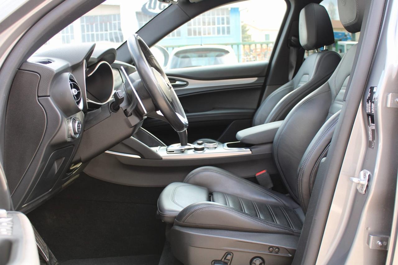 Alfa Romeo Stelvio 2.2 Turbodiesel 210 CV AT8 Q4 Veloce