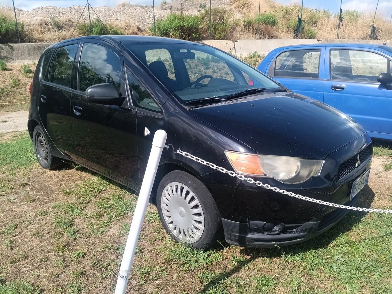Mitsubishi Colt 1.1 12V 5p. Invite