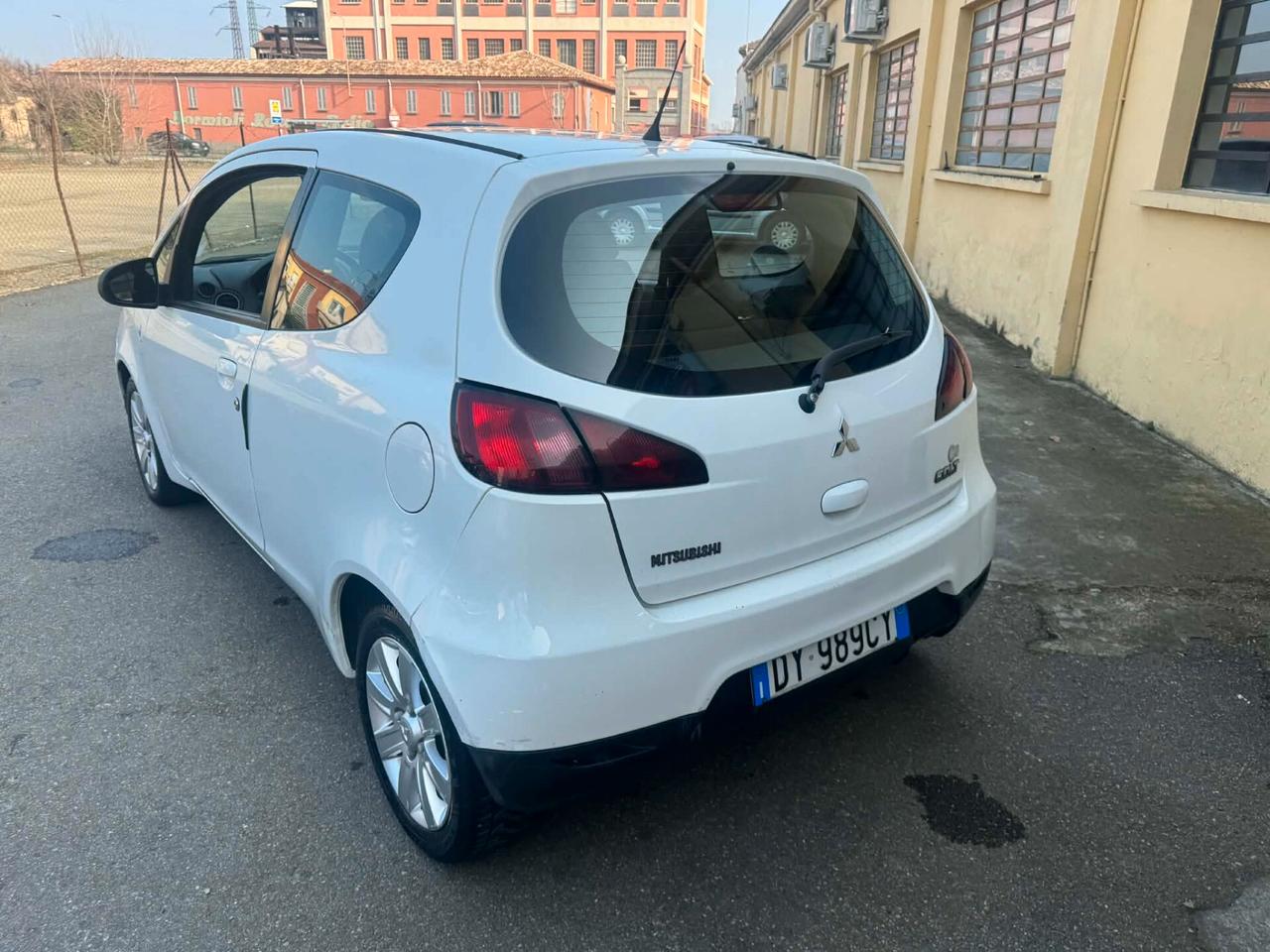 Mitsubishi Colt 1.1 12V 3p. GPL Invite