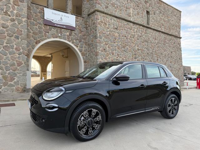 FIAT 600 HYBRID 145CV DCT MHEV+NAVI+RCAM+2PDC+LED