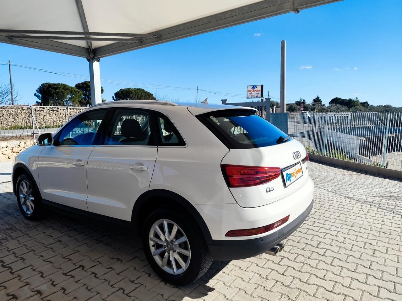 Audi Q3 2.0 TDI 120 CV Sport