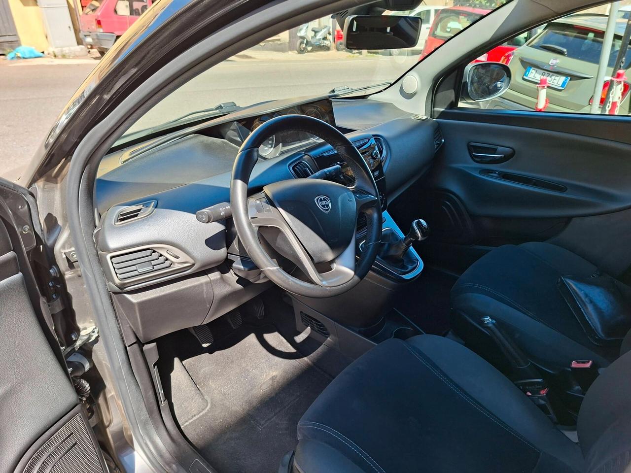 Lancia Ypsilon 1.3 MJT 16V 95 CV 5 porte S&S Platinum