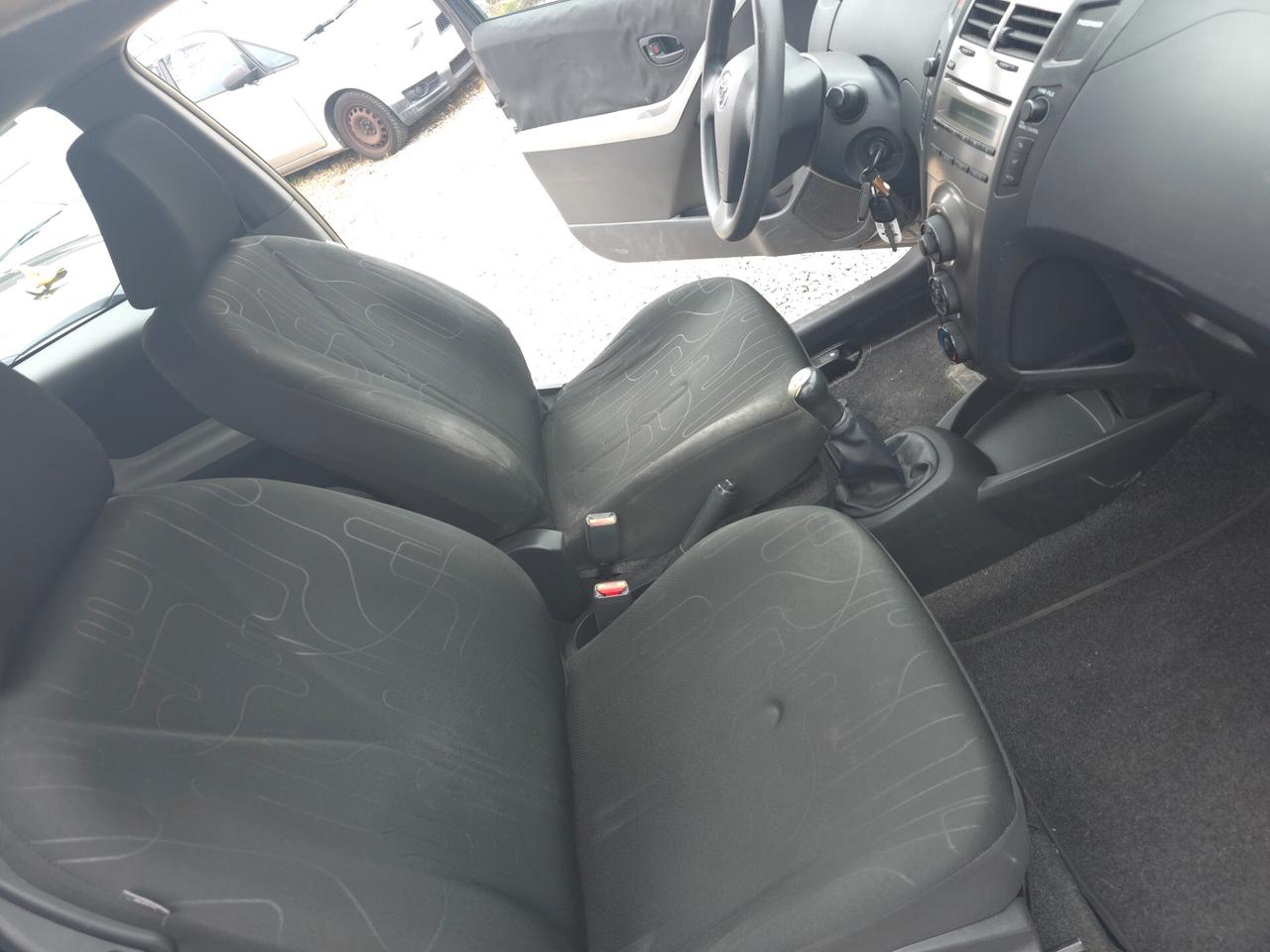 Toyota Yaris 1.0 3 porte