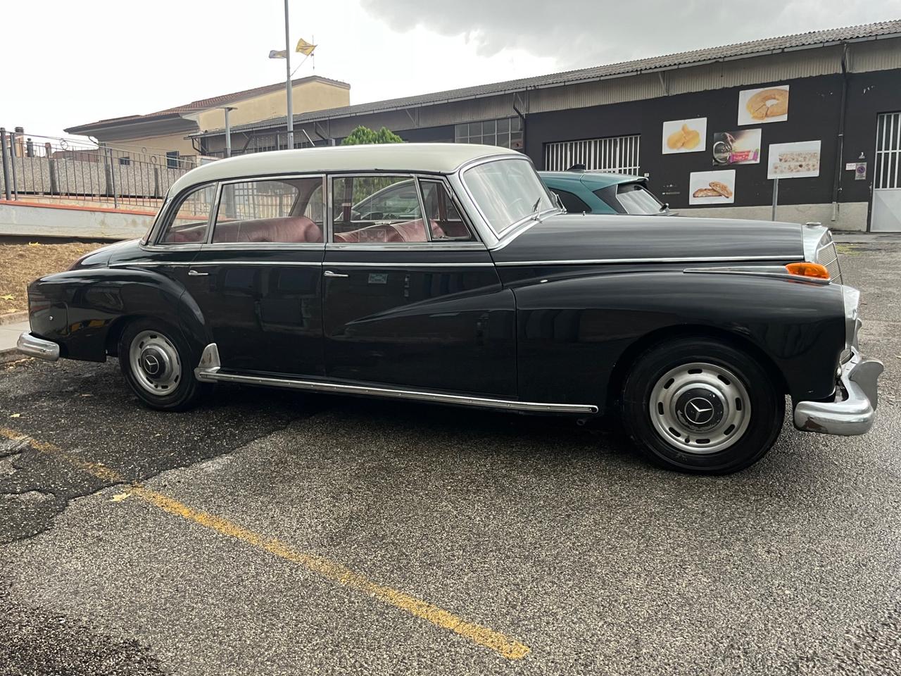 Mercedes type 300 Adenauer PERMUTE