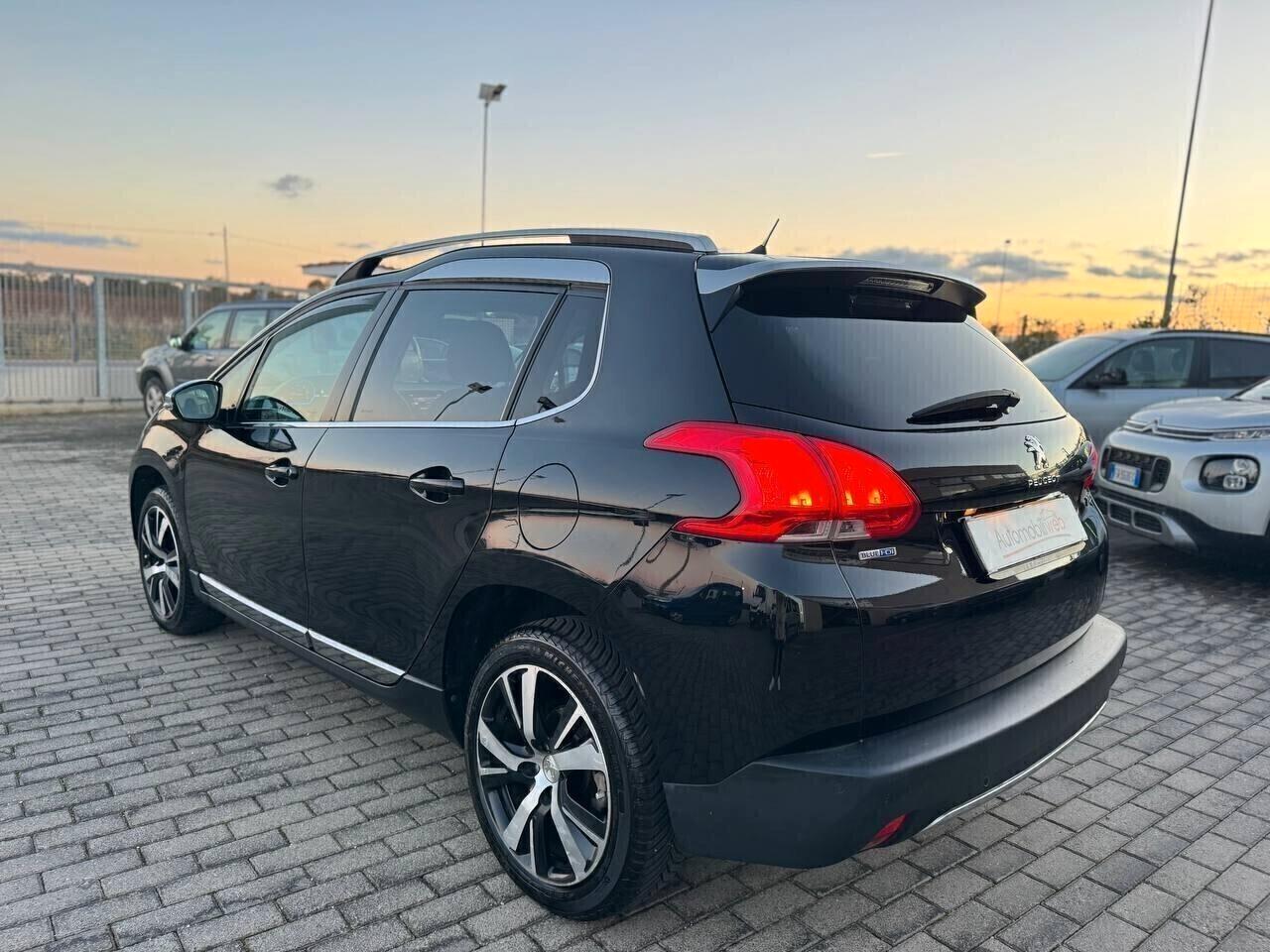 Peugeot 2008 BlueHDi 120 Allure