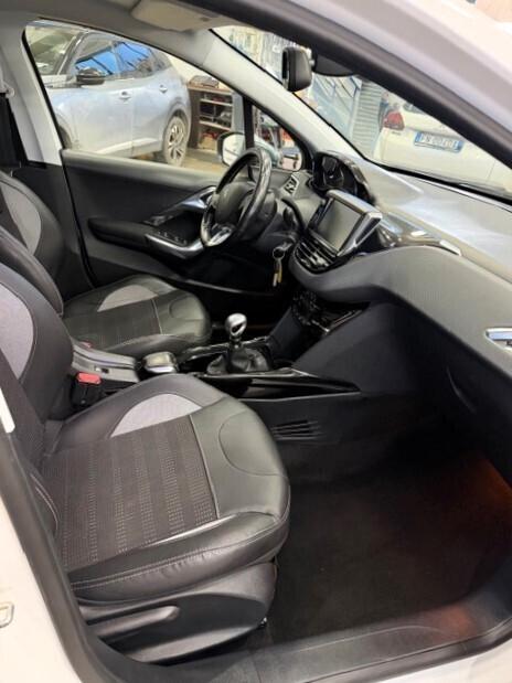 Peugeot 2008 BlueHDi 120 S&S Allure