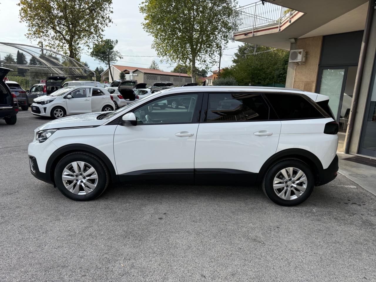 Peugeot 5008 -1.6 Diesel 120 cv-Gancio Traino