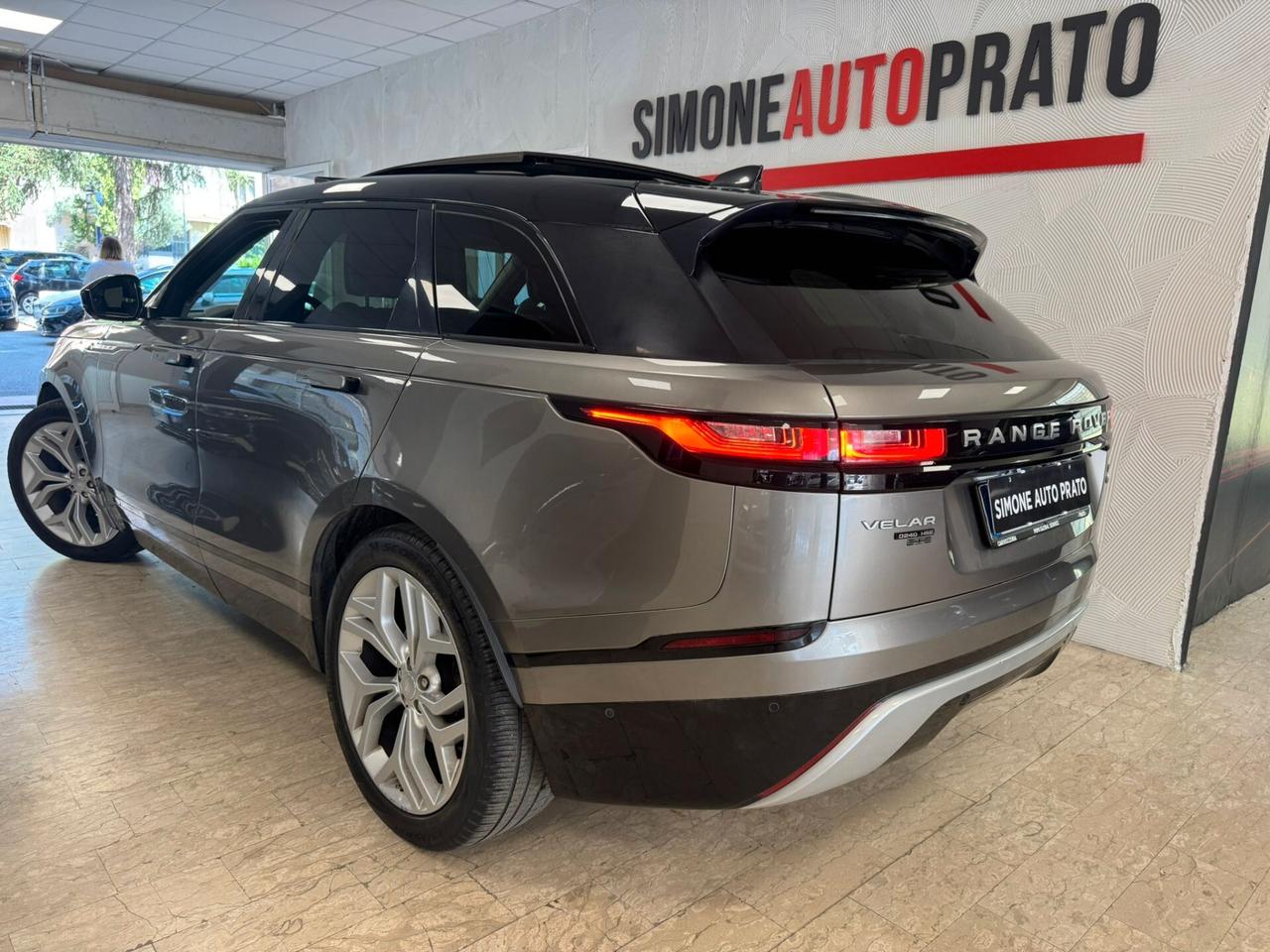 Land Rover Range Rover Velar Range Rover Velar 2.0D I4 240 CV R-Dynamic HSE