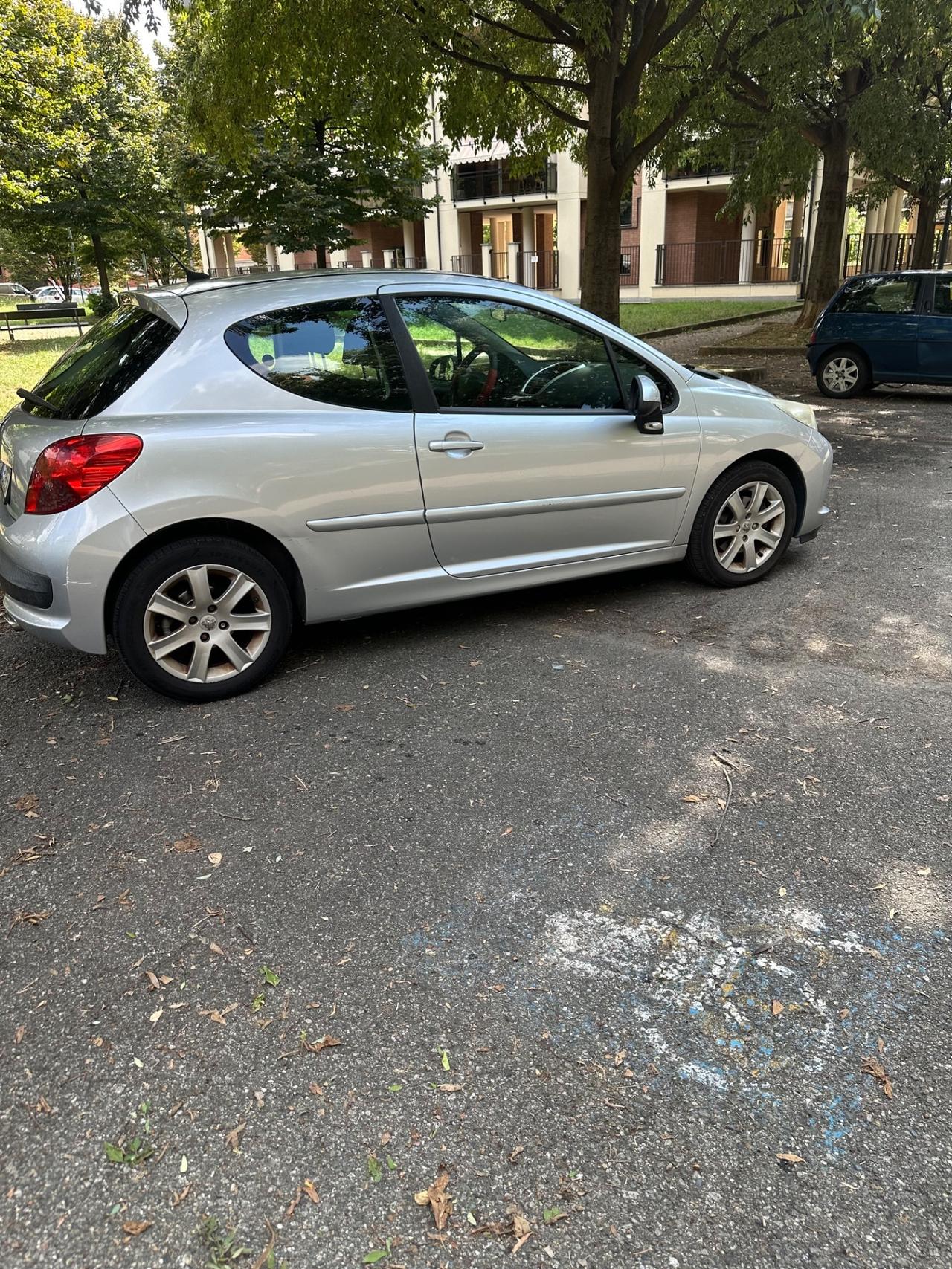 Peugeot 207 1.6 HDi 110CV 3p. XS