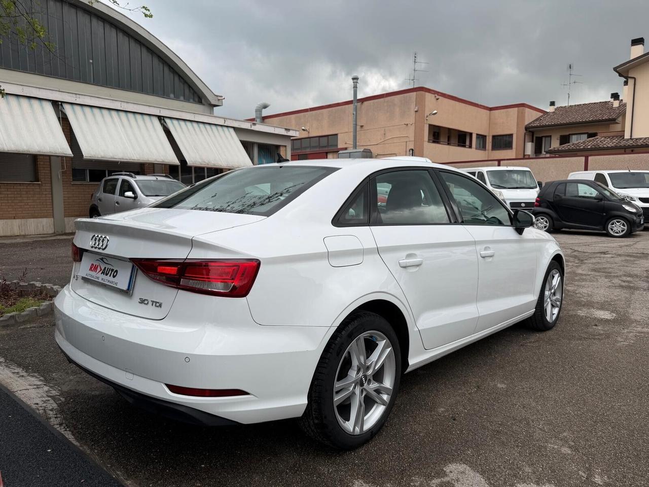 Audi A3 Sedan 30 TDI Admired