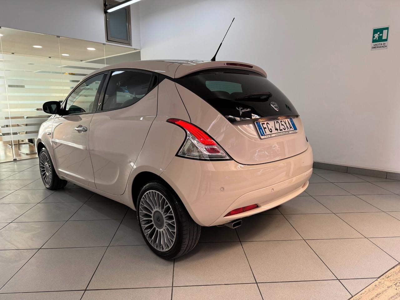 Lancia Ypsilon 1.3 MJT 16V 95 CV 5 porte Gold 2017