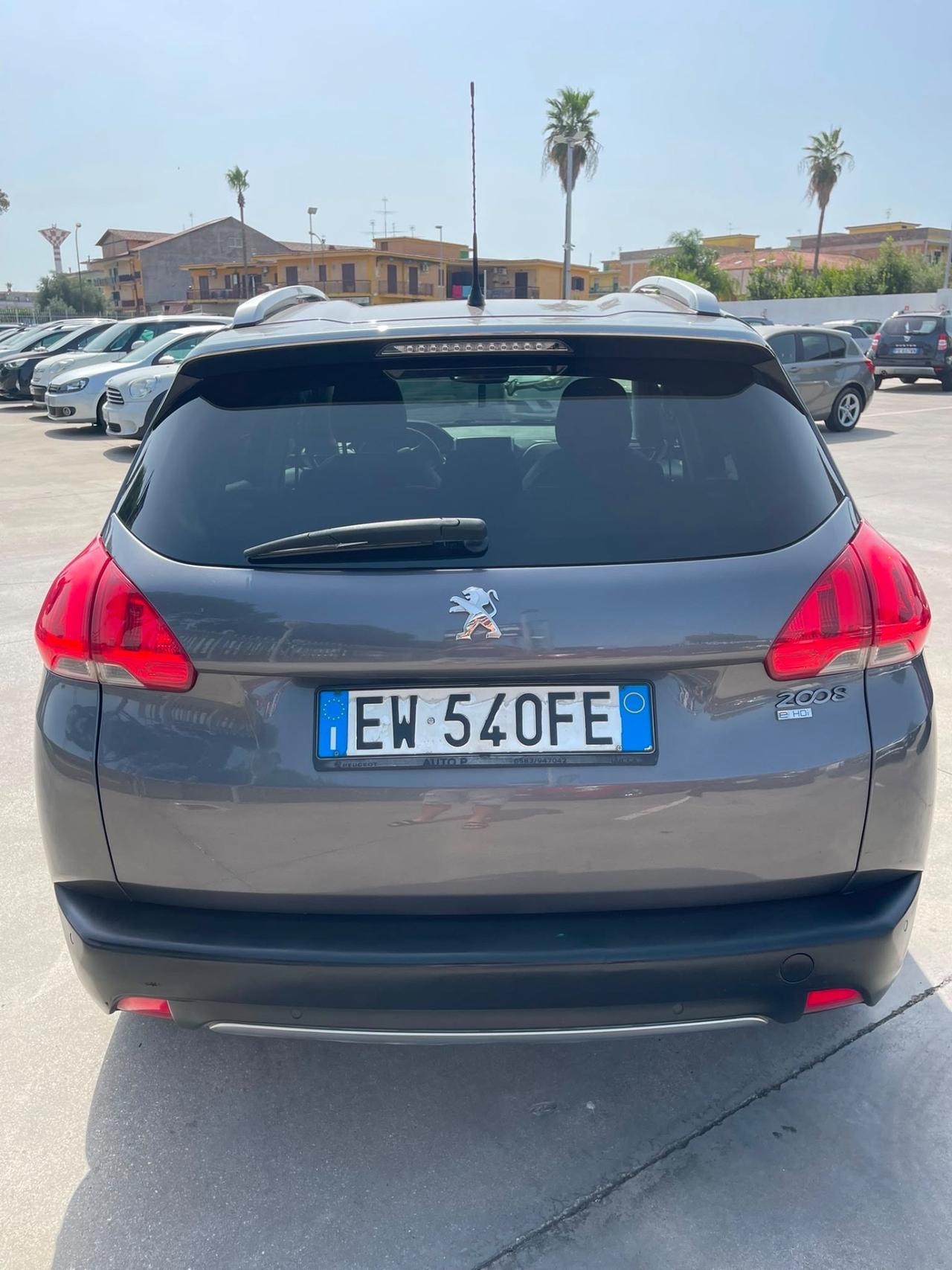Peugeot 2008 1.6 hdi allure