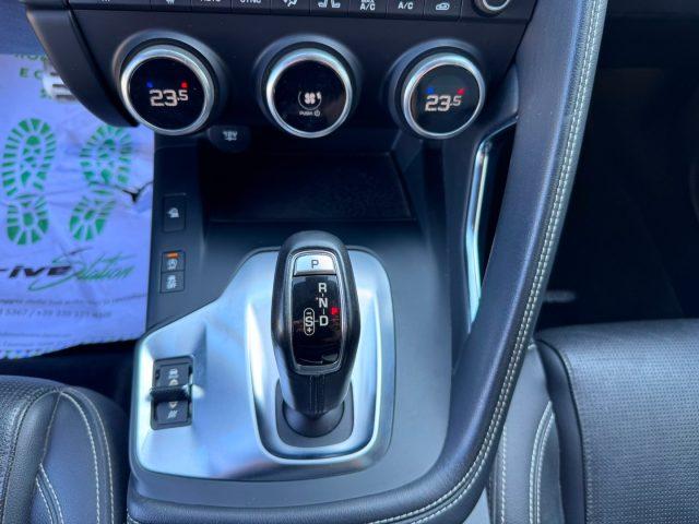 JAGUAR E-Pace 2.0D 180 CV AWD aut. R-Dynamic 4X4