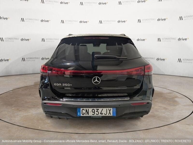 Mercedes-Benz EQA 250 + PREMIUM AUTOMATIC