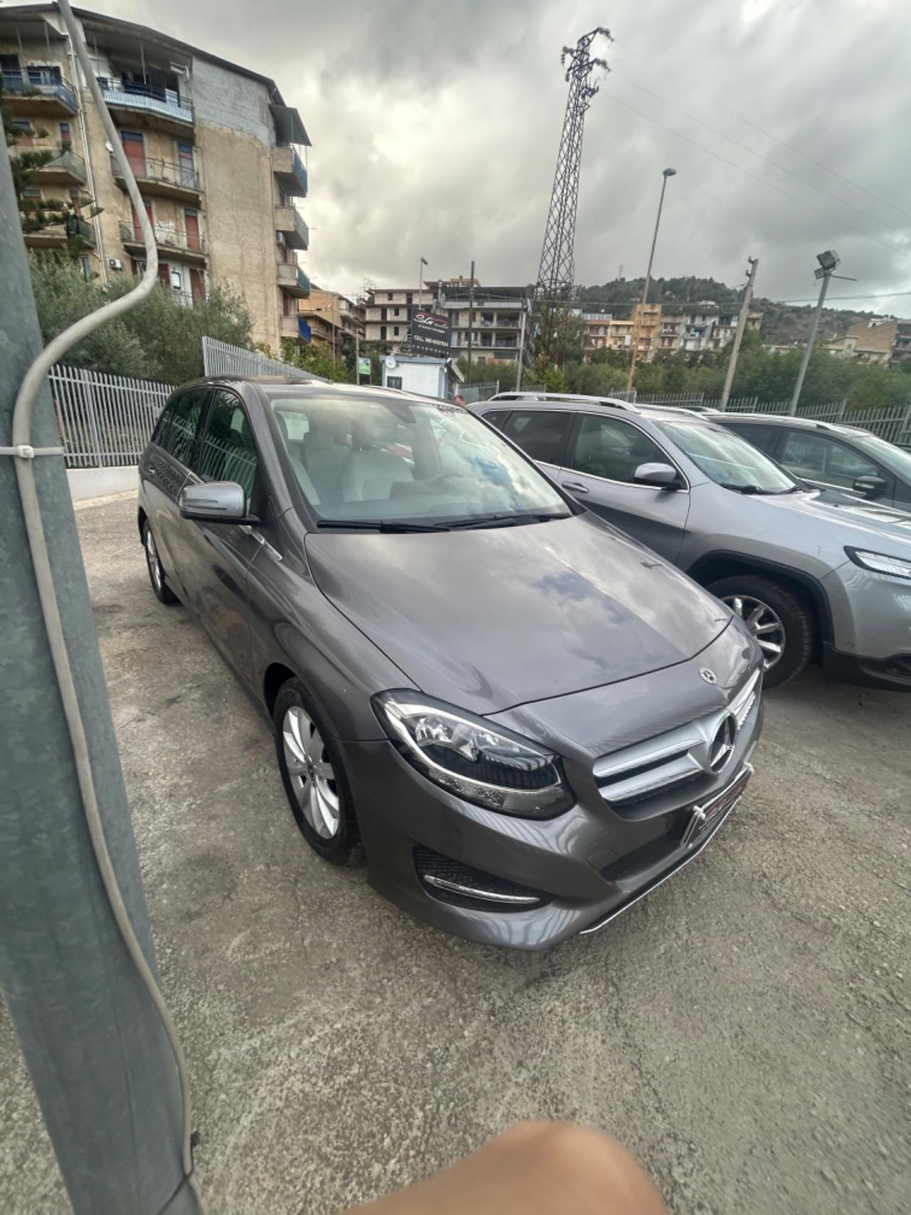 Mercedes-benz B 180 B 180 d Business