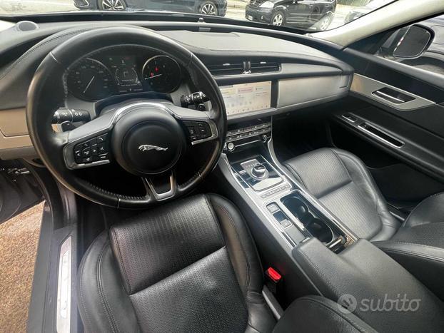 JAGUAR XF 2.0 D 180 CV aut. Portfolio