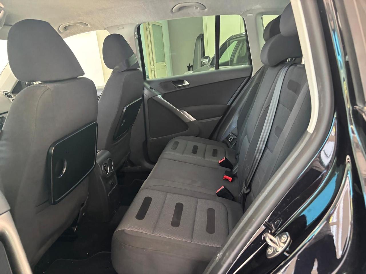 Volkswagen Tiguan 2.0 16V TDI DPF Sport & Style (18°)