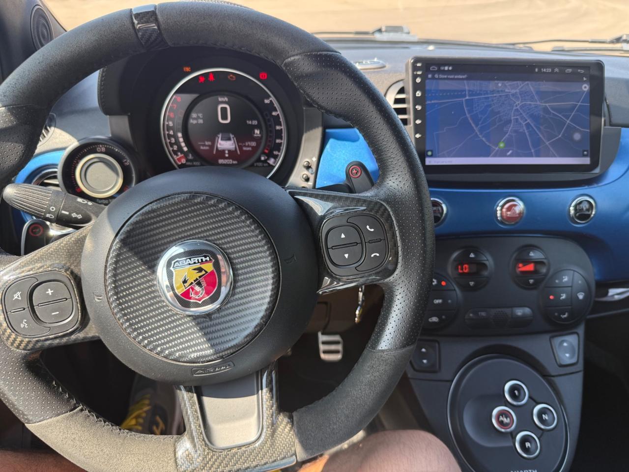 Abarth 500 C 1.4 Turbo T-Jet MTA - 2012