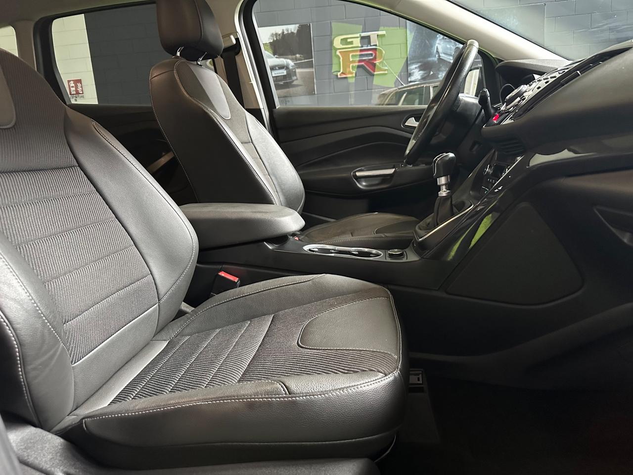 Ford Kuga 2.0 TDCI 140 CV 4WD Titanium NAVI-TELECAMERA