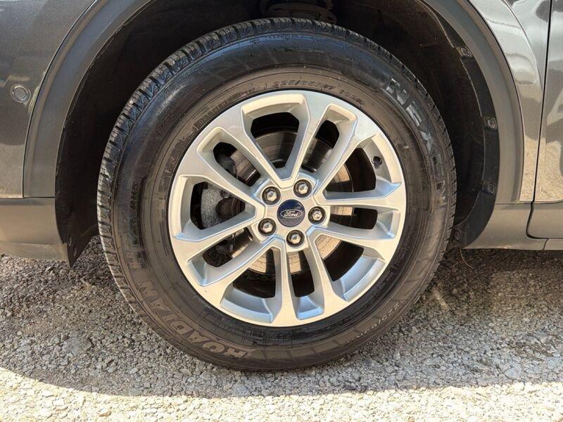 Ford Kuga 1.5 EcoBlue 120CV 2WD Titanium Bus. Auto