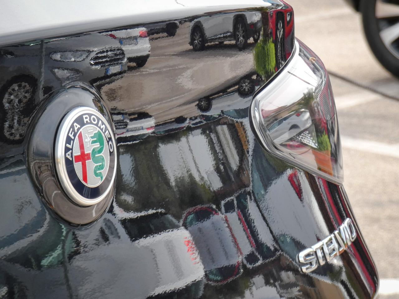 Alfa Romeo Stelvio 2.2 Turbodiesel 210 CV AT8 Q4 Veloce