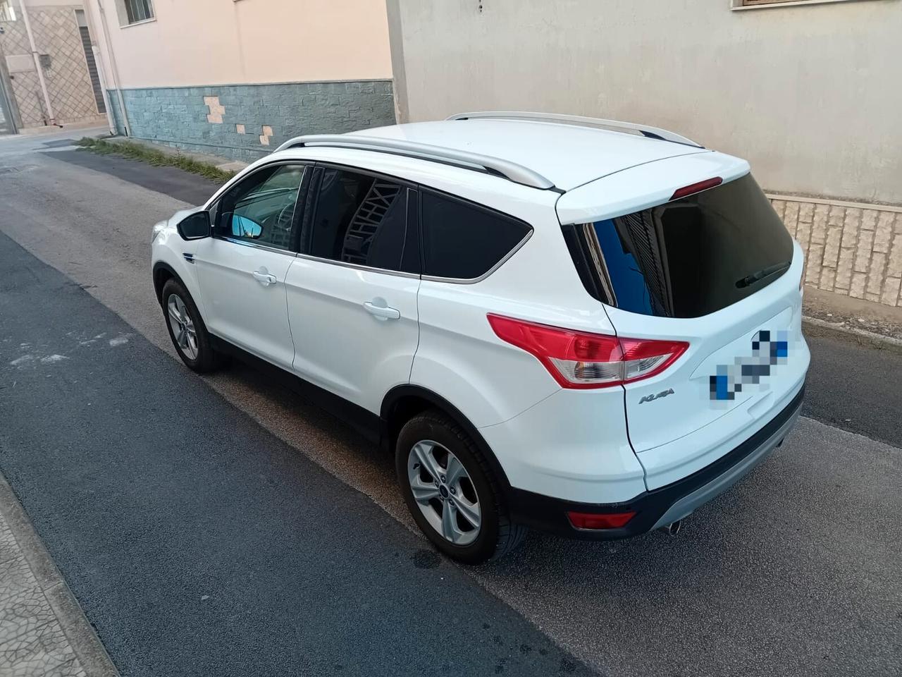 Ford Kuga 2.0 TDCI 120 CV S&S 2WD Titanium