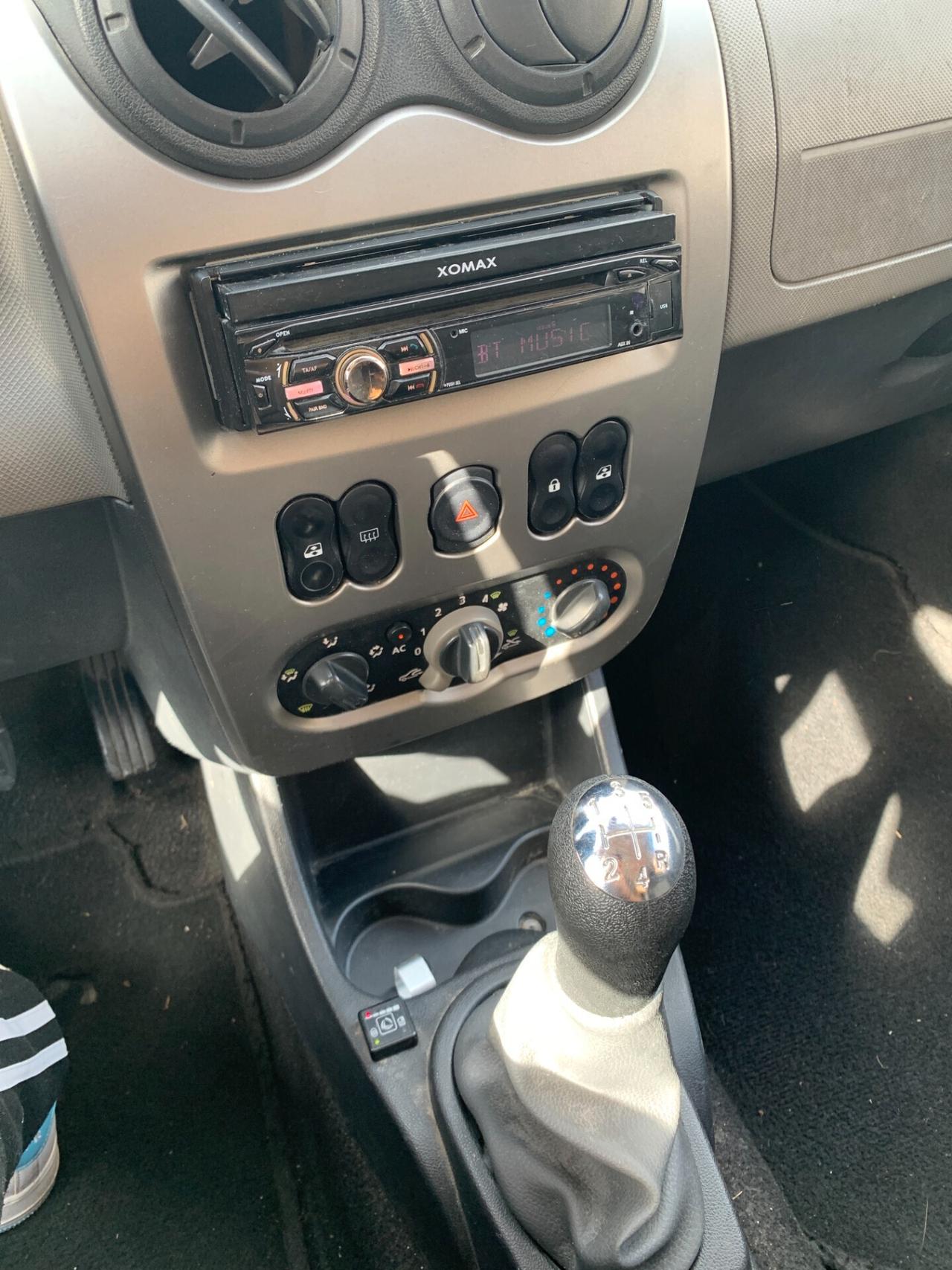 Dacia Sandero 1.4 GPL Laureate