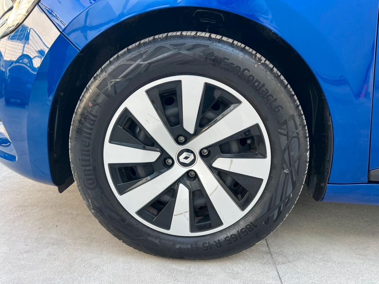 RENAULT CLIO 1.6 E-Tech 145 CV 2023!!! EQUILIBRE!!!