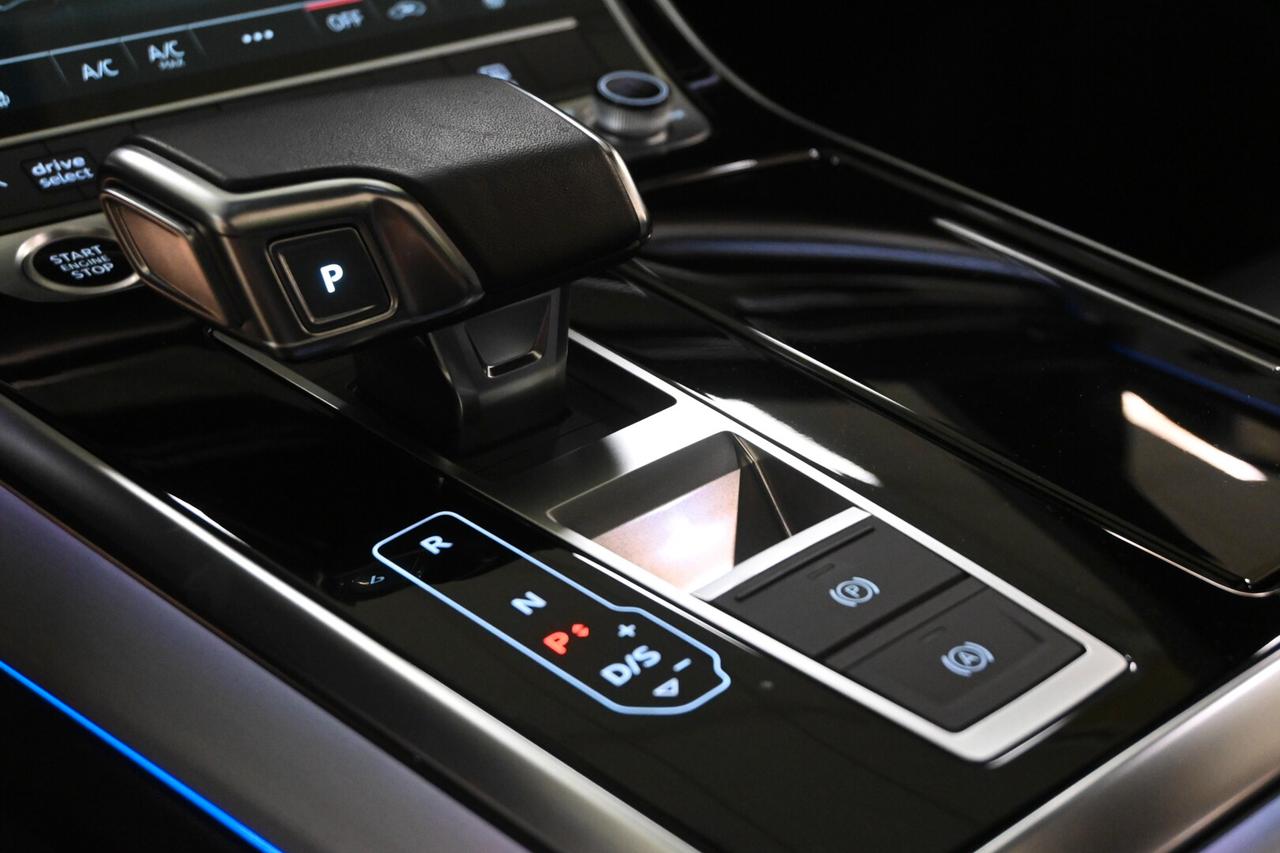 AUDI Q8 Q8 50 TDI 286 CV quattro tiptronic Sport