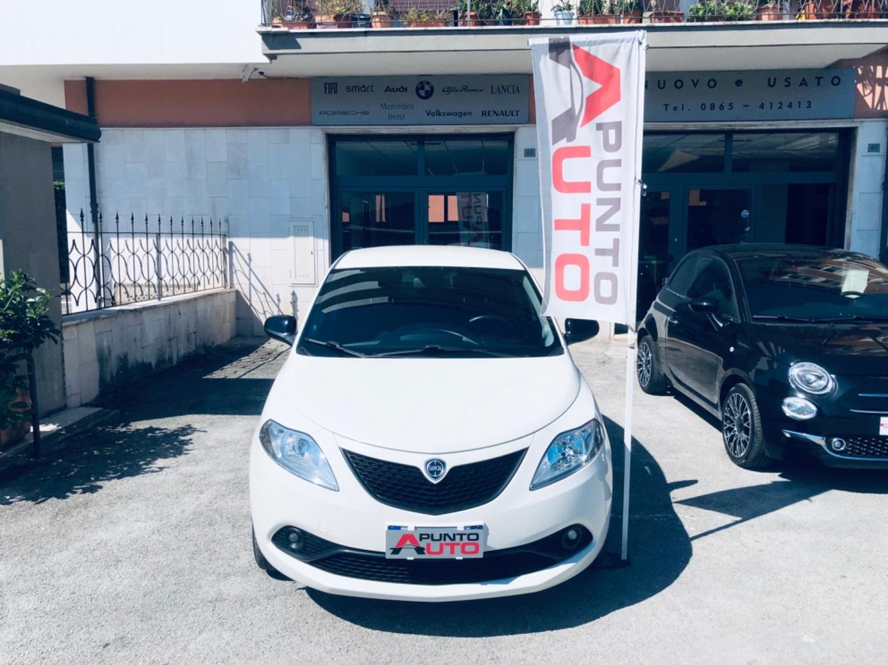 Lancia Ypsilon 1.0 FireFly 5 porte S&S Hybrid Ecochic Gold