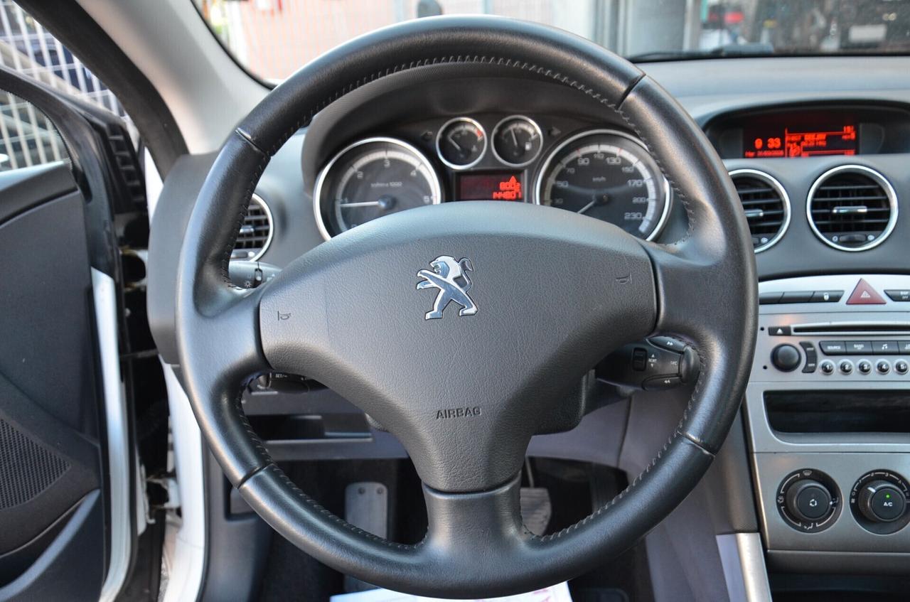 Peugeot 308 1.6 e-HDi 112CV Stop&Start CC Allure