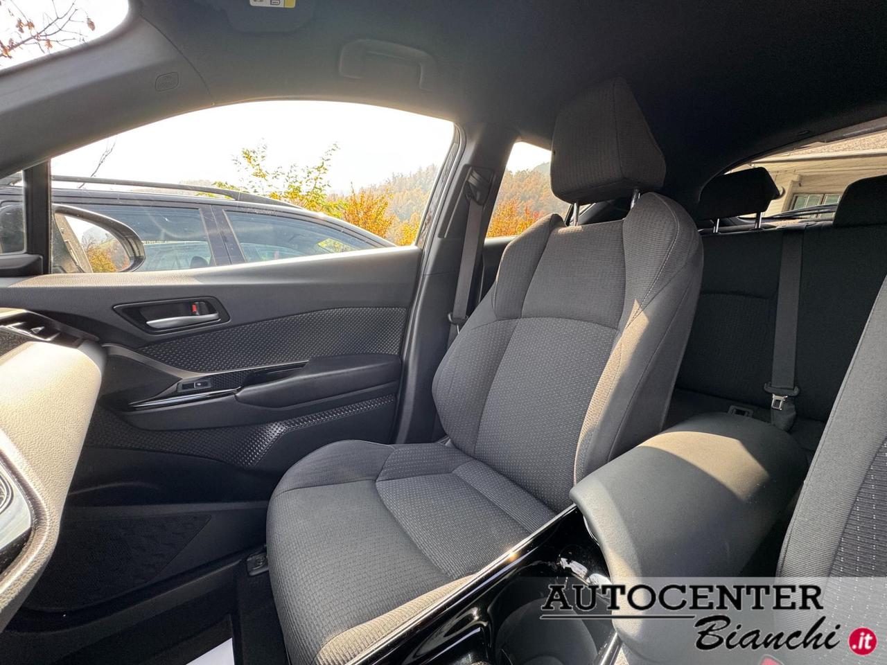 Toyota C-HR 5 Porte C-HR 1.8h Style 2wd e-cvt my19