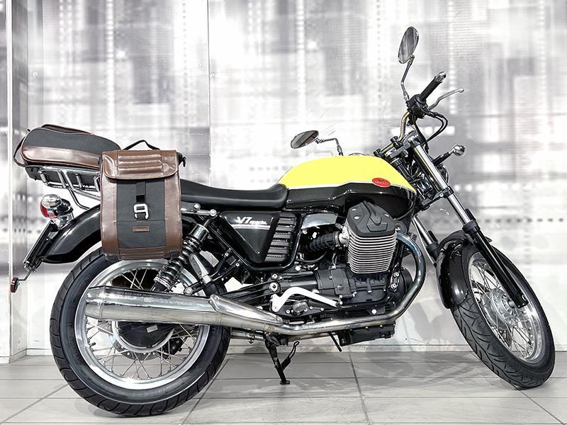 Moto Guzzi V7 III Special