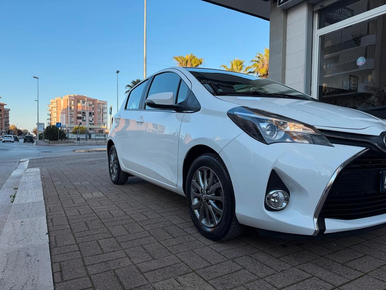 Toyota Yaris 1.0 5 porte Active