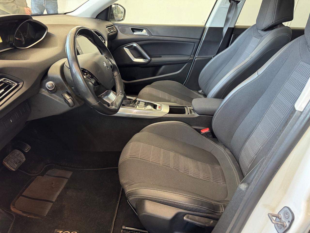 Peugeot 308 HDI 120cv Automatica