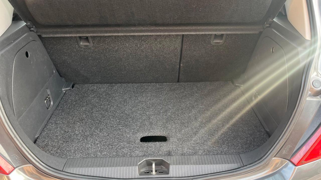 OPEL CORSA 1.2 5 porte Club