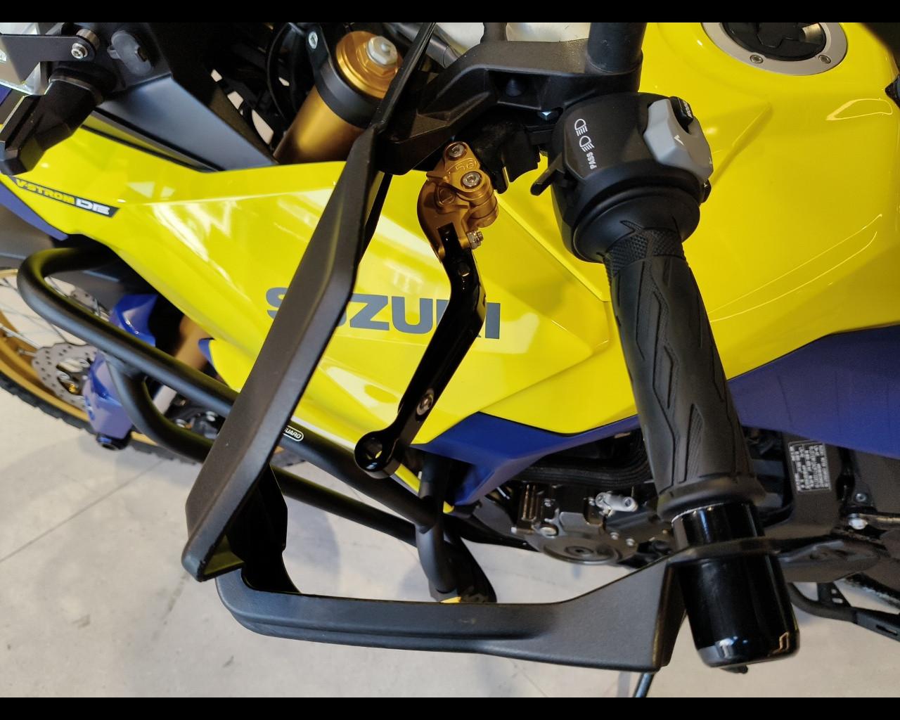 SUZUKI V Strom DL 800 - DE