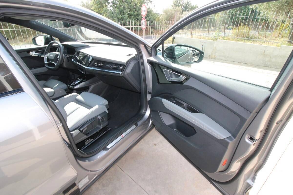 Audi Q4 SPB 50 e-tron S line edition One Bronze 2023