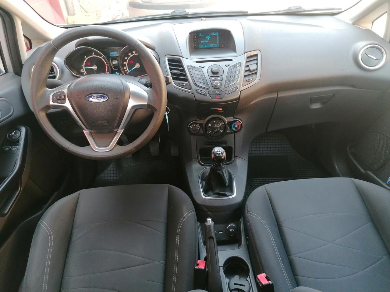 Ford Fiesta 1.5 TDCi 75CV 5 porte