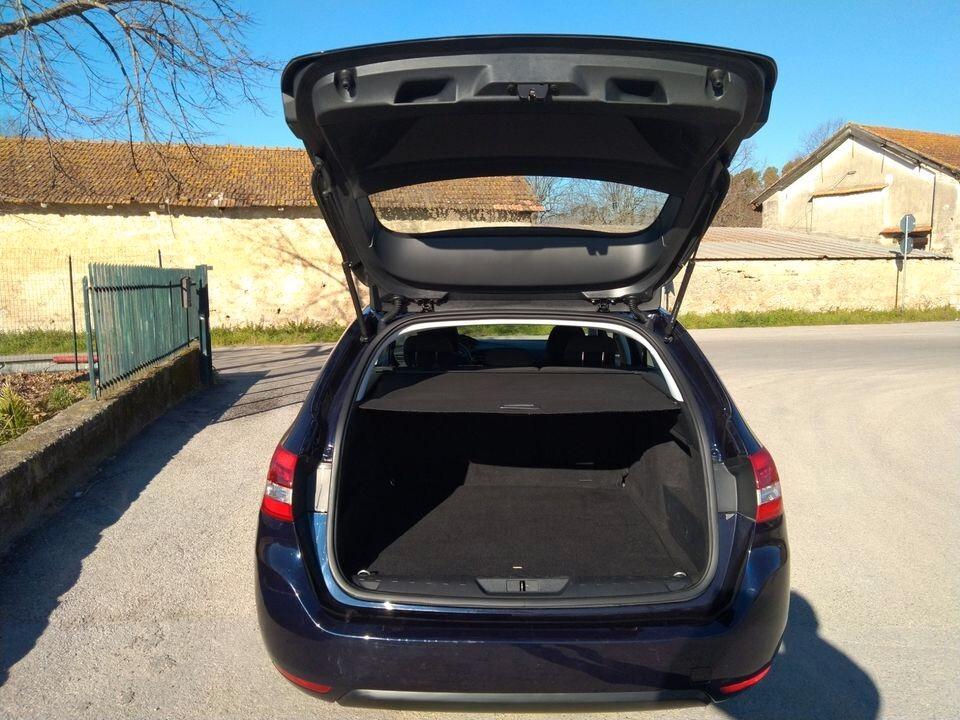 Peugeot 308 BlueHDi 100 S&S SW Access