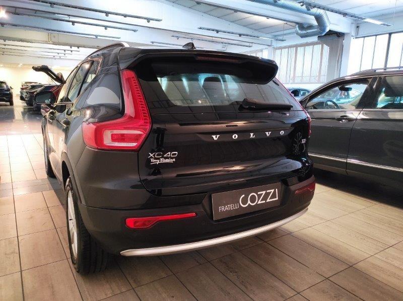 VOLVO XC40 (2017-->) - XC40 T2 automatico Essential