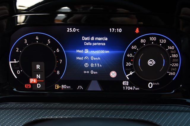 VOLKSWAGEN Golf 1.5 eTSI 150 CV EVO ACT DSG R-Line SOLO 17040KM!!