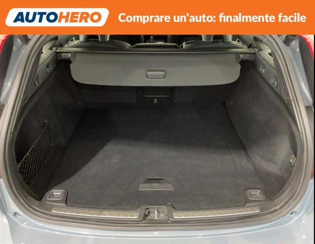 VOLVO V60 B4 automatico Plus Dark