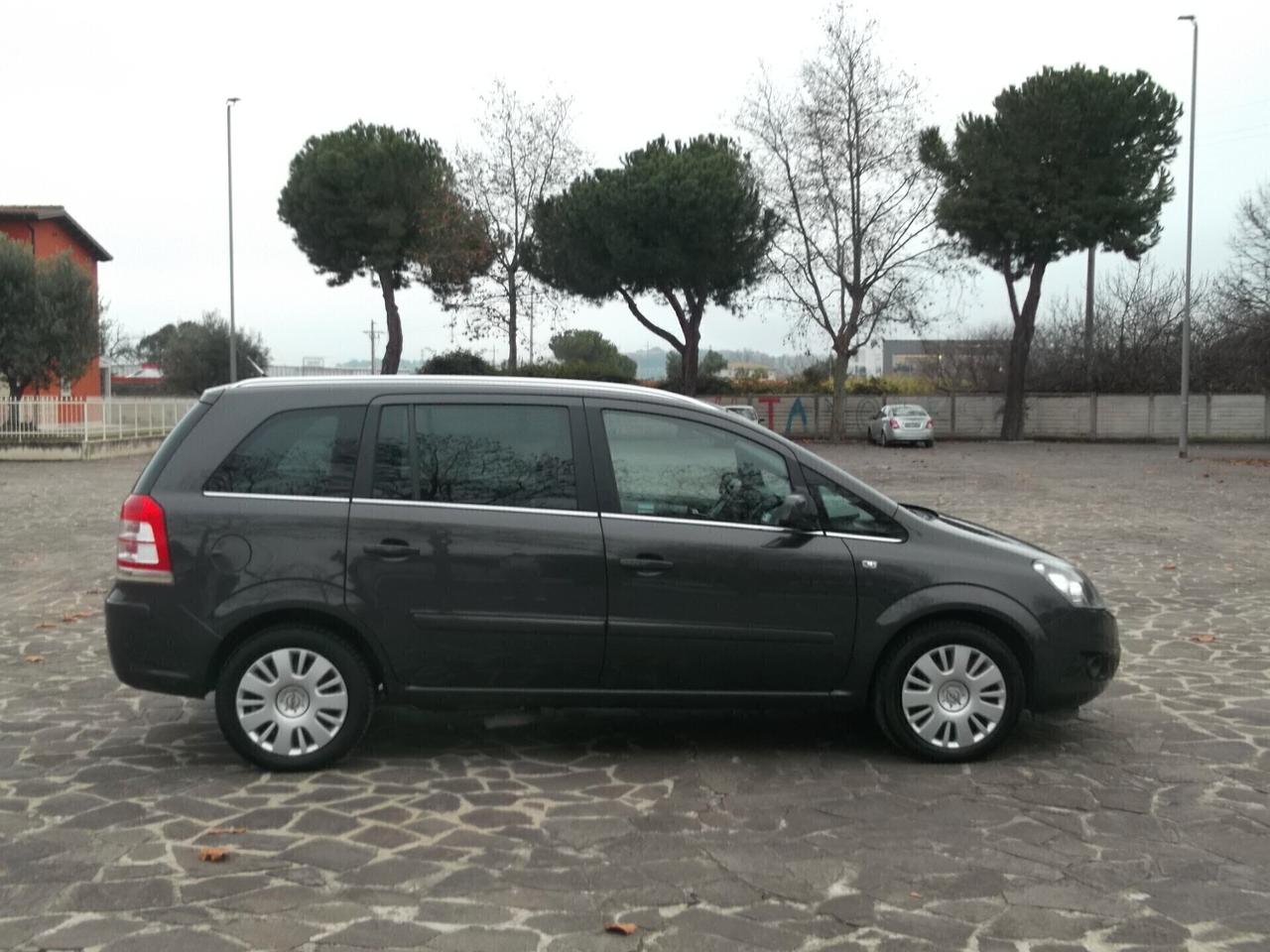 Opel Zafira Turbo Metano 7 Posti 2013