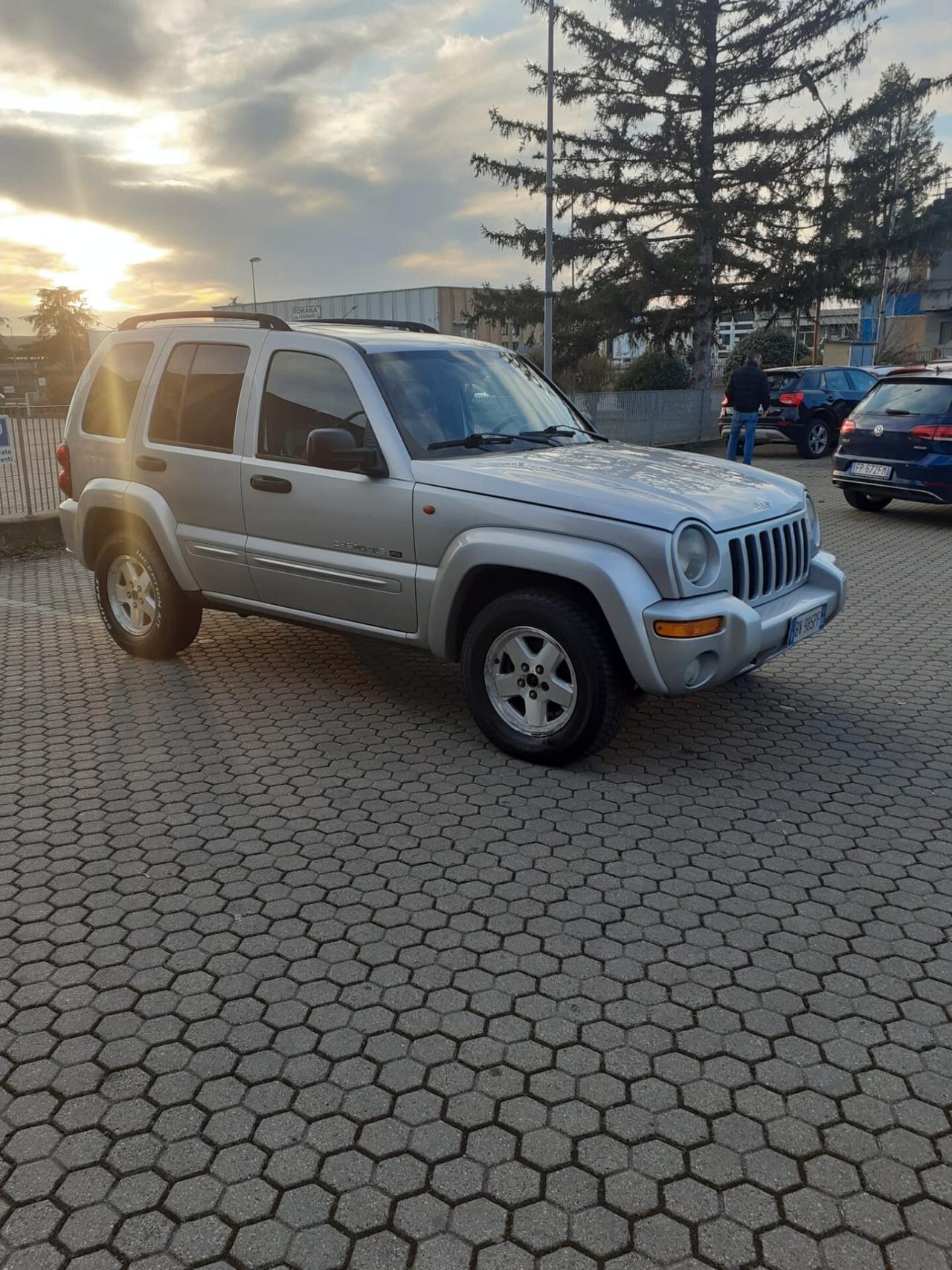 Jeep Cherokee 2.5 CRD Limited