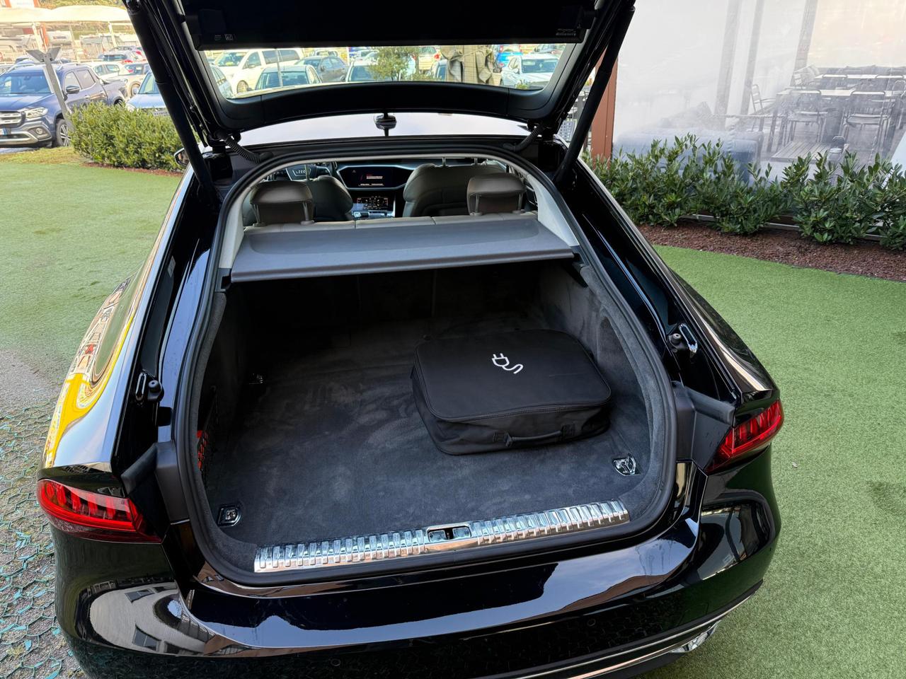 Audi A7 Sportback 50 2.0TFSI E Business Plus 252cv Quattro S-Tronic 92000KM