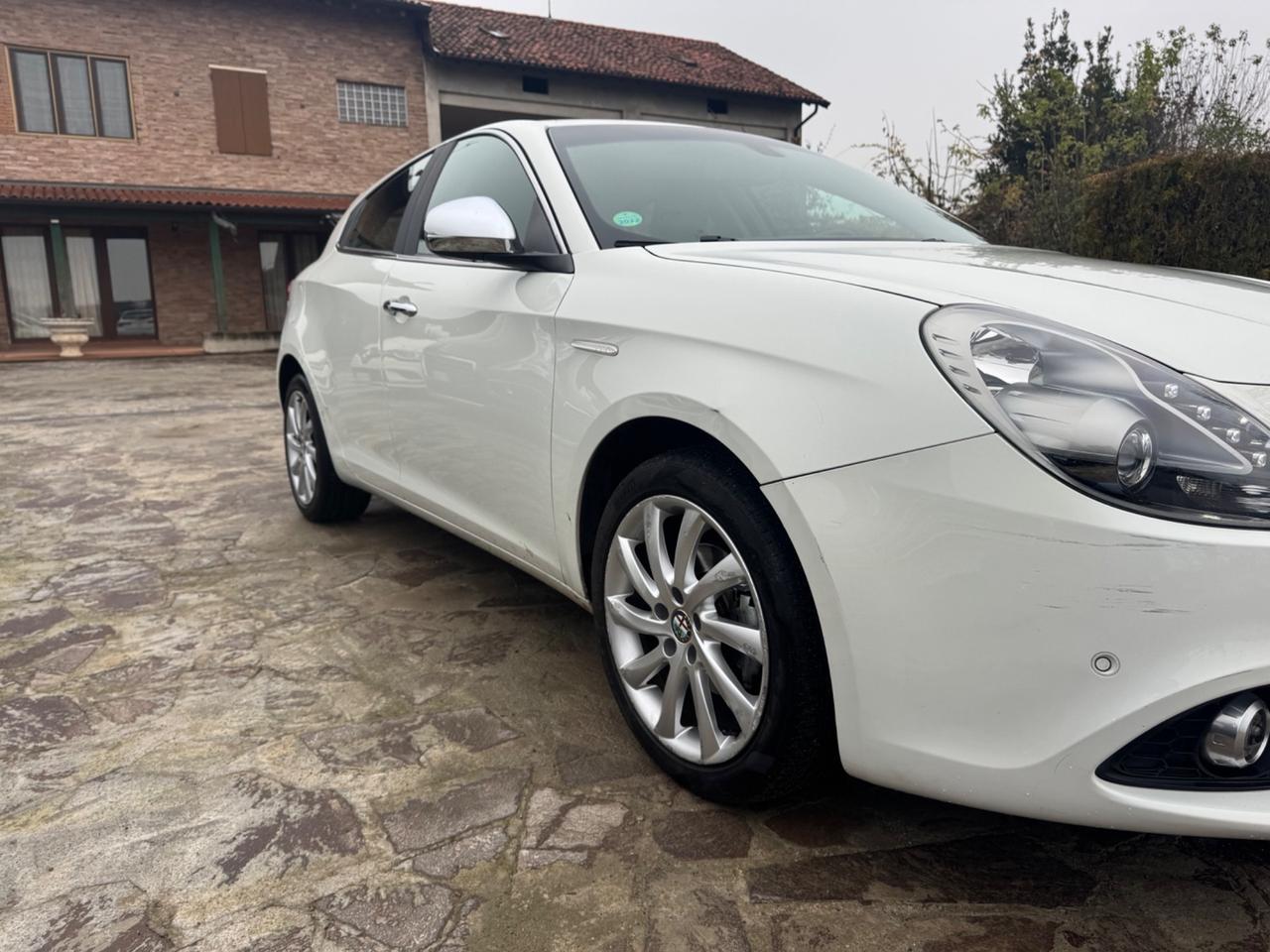Alfa Romeo Giulietta 1.6 JTDm-2 105 CV Exclusive neopatentato