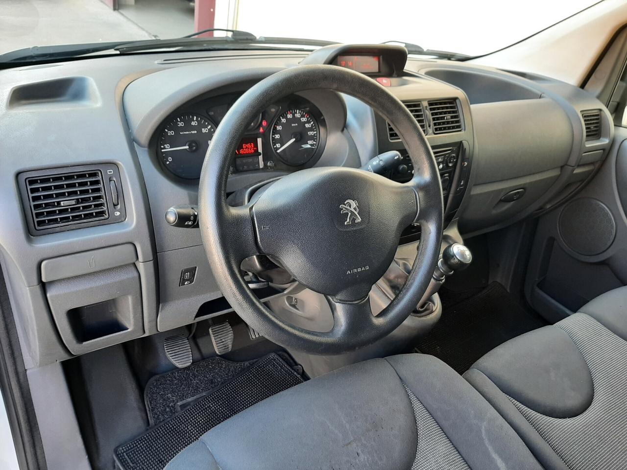 Peugeot Expert 2.0 HDi 128cv