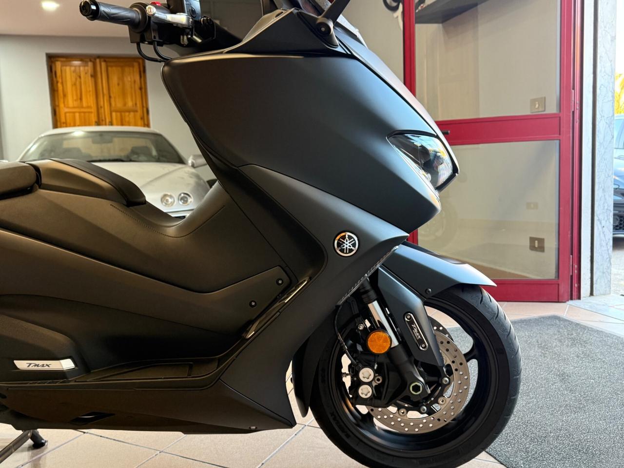 Yamaha T Max 560