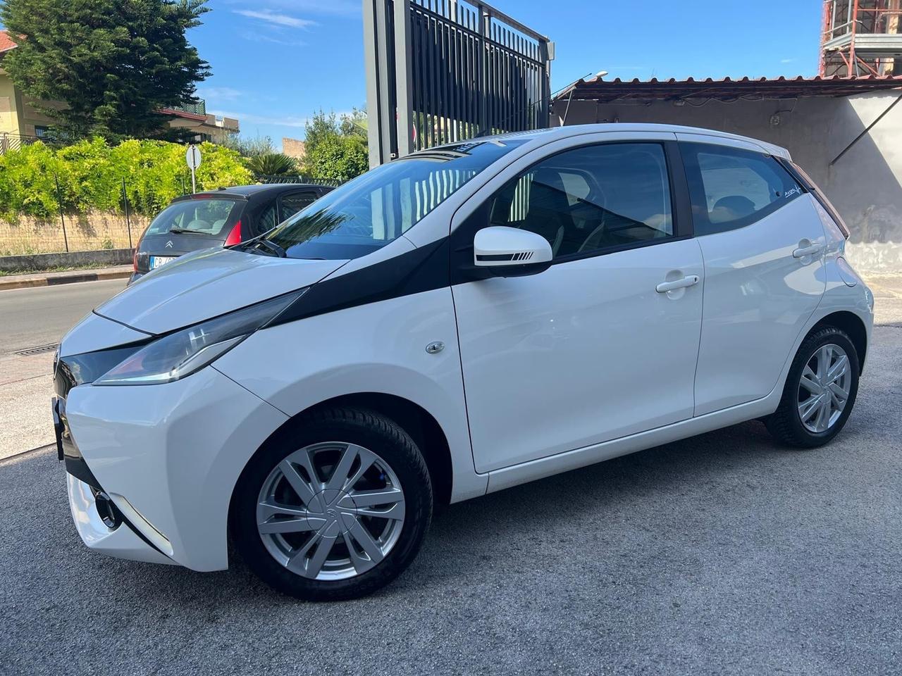 Toyota Aygo 5p 1.0 x-pure Bluetooth/Kamera